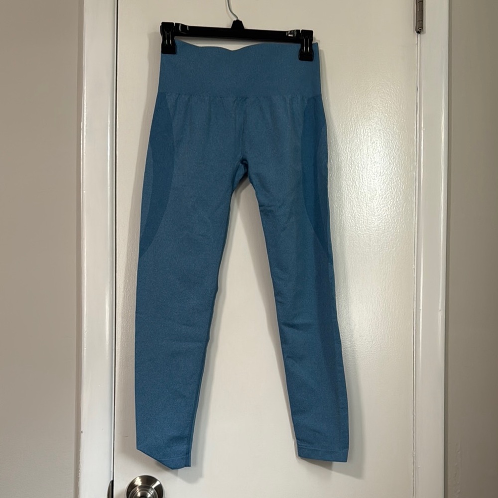 NVGTN Blue Form-Fitting Leggings